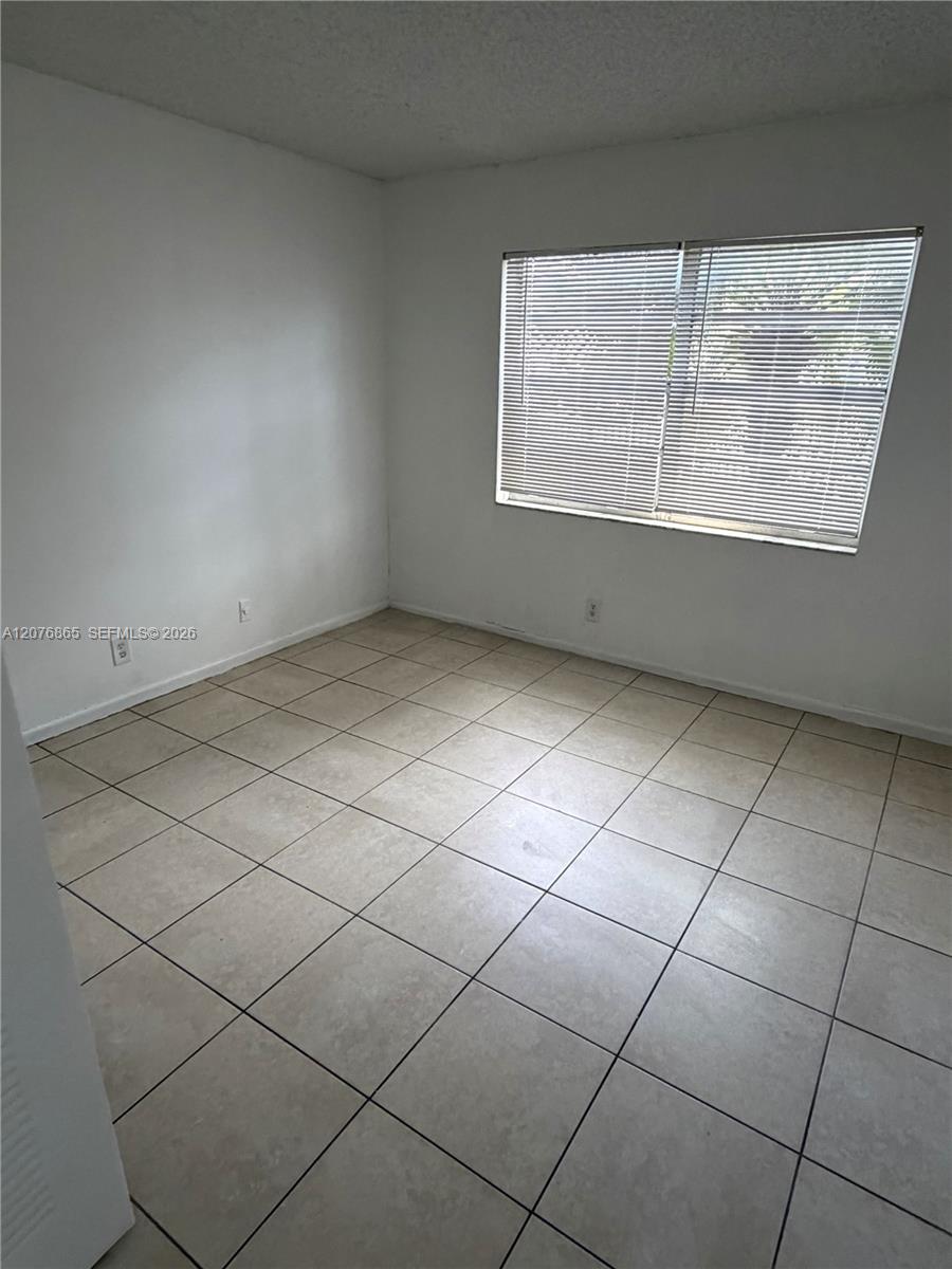 95 NE 41st St # O219 — Photo 5