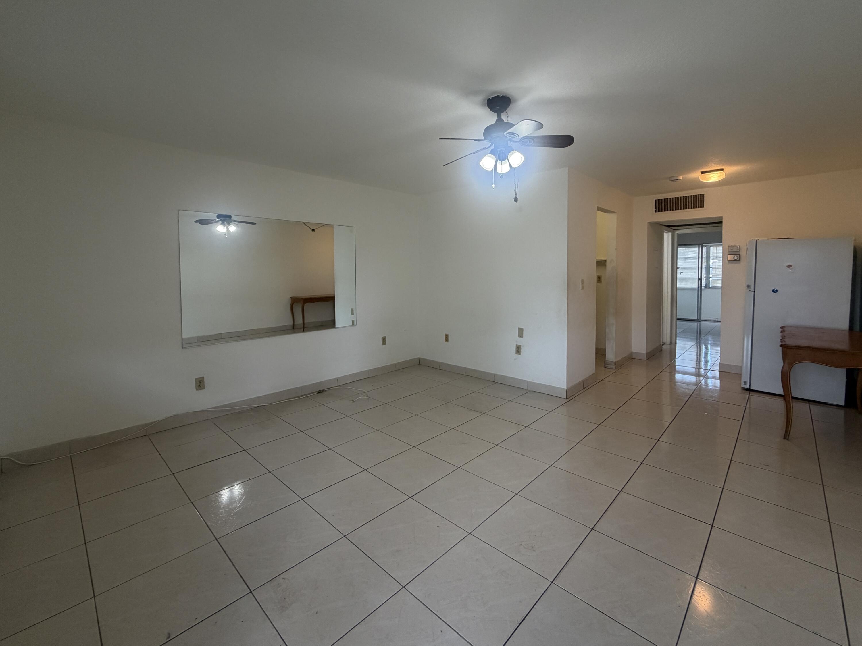 20210 NE 2ND Avenue # V14 — Photo 2