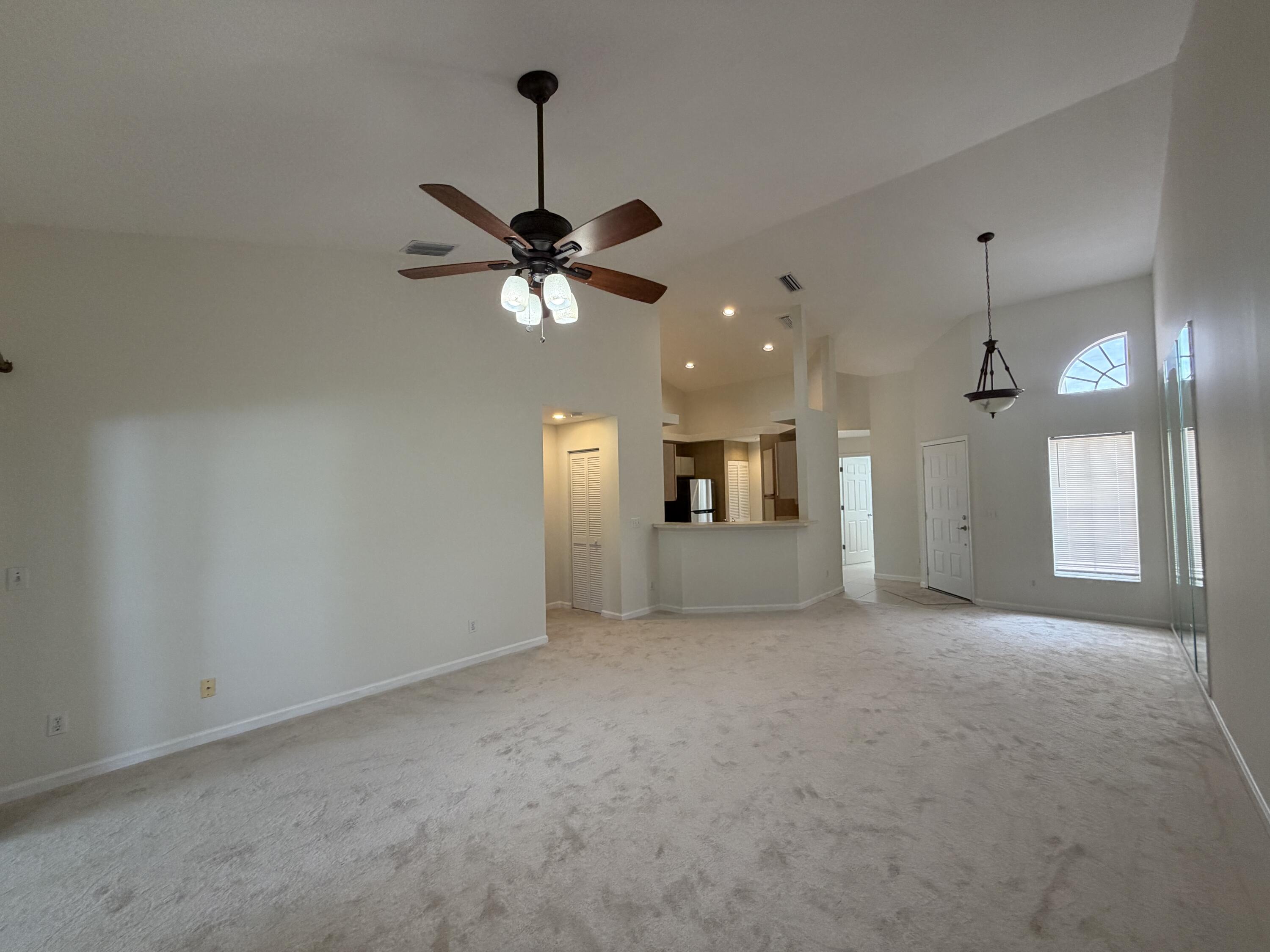 302 Muirfield Court — Photo 3