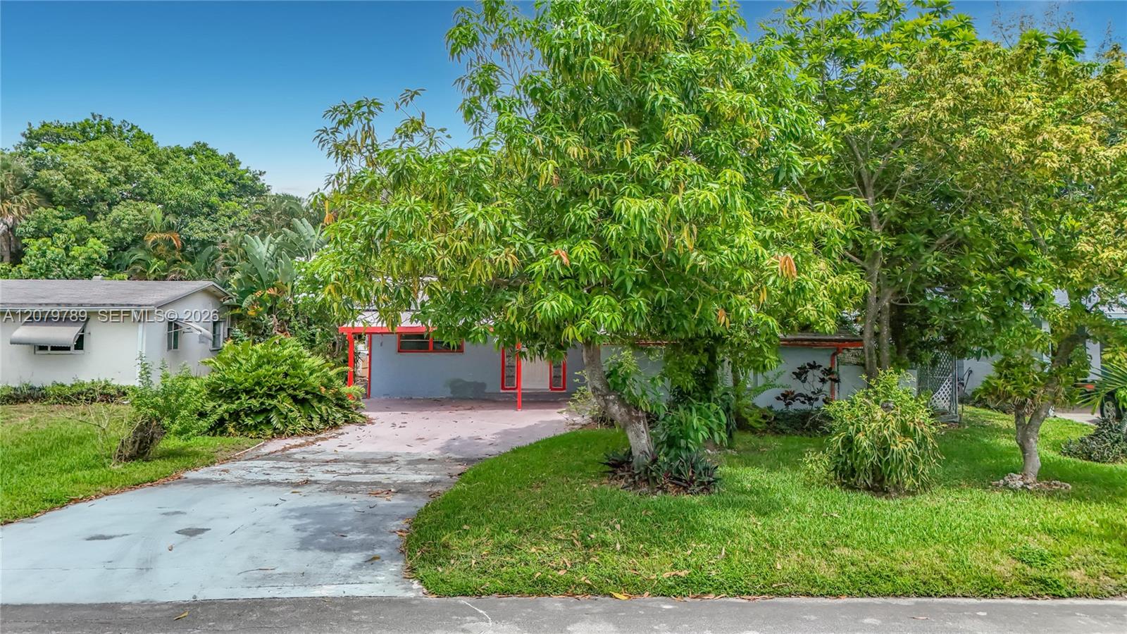 5661 Allen St — Photo 3