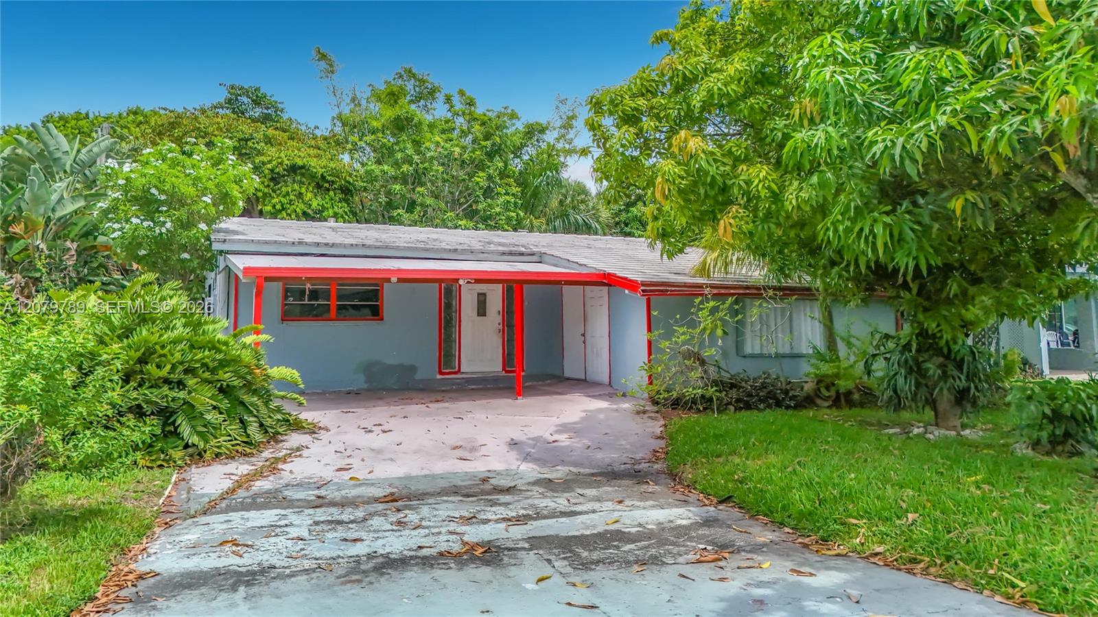 5661 Allen St — Photo 4