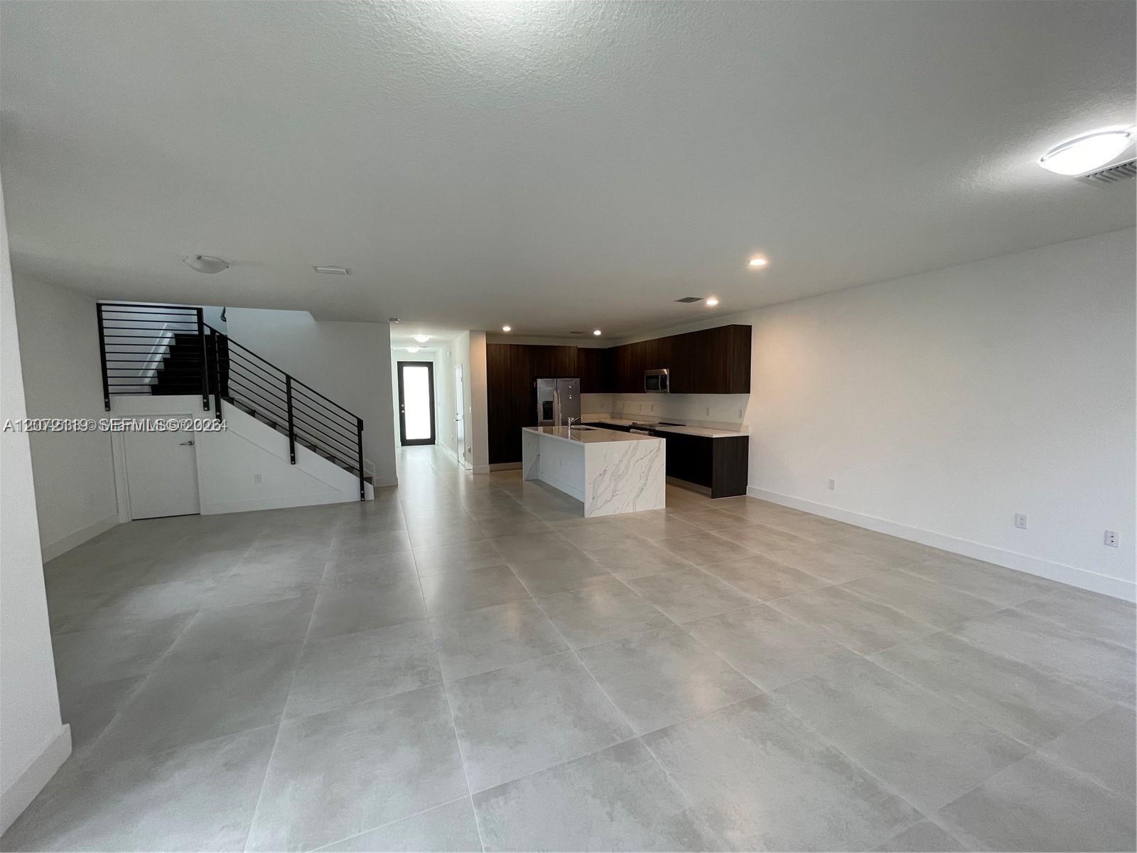 13624 SW 158th Ave — Photo 4