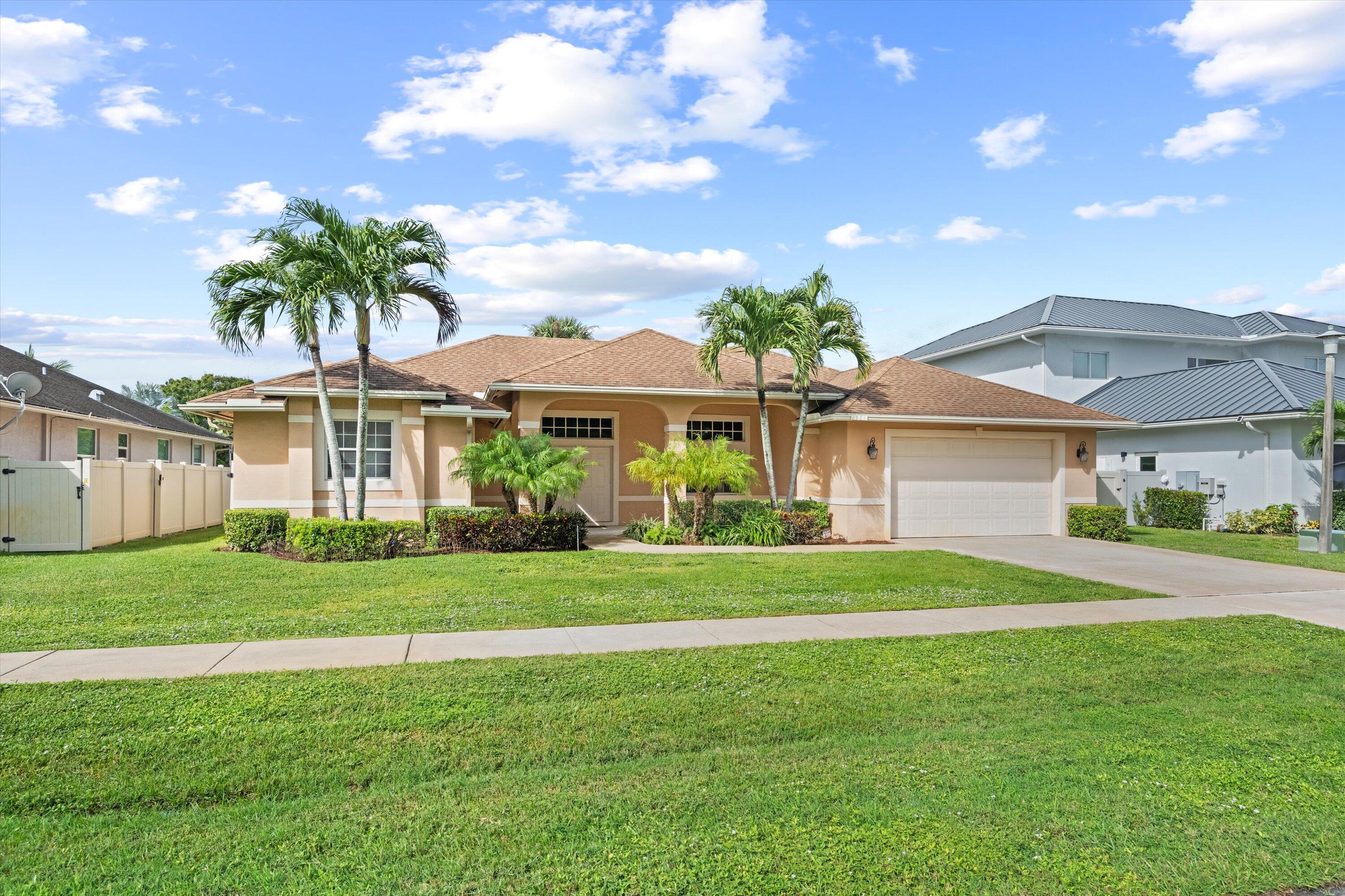 2981 Dovedale Court E, Wellington FL 33414