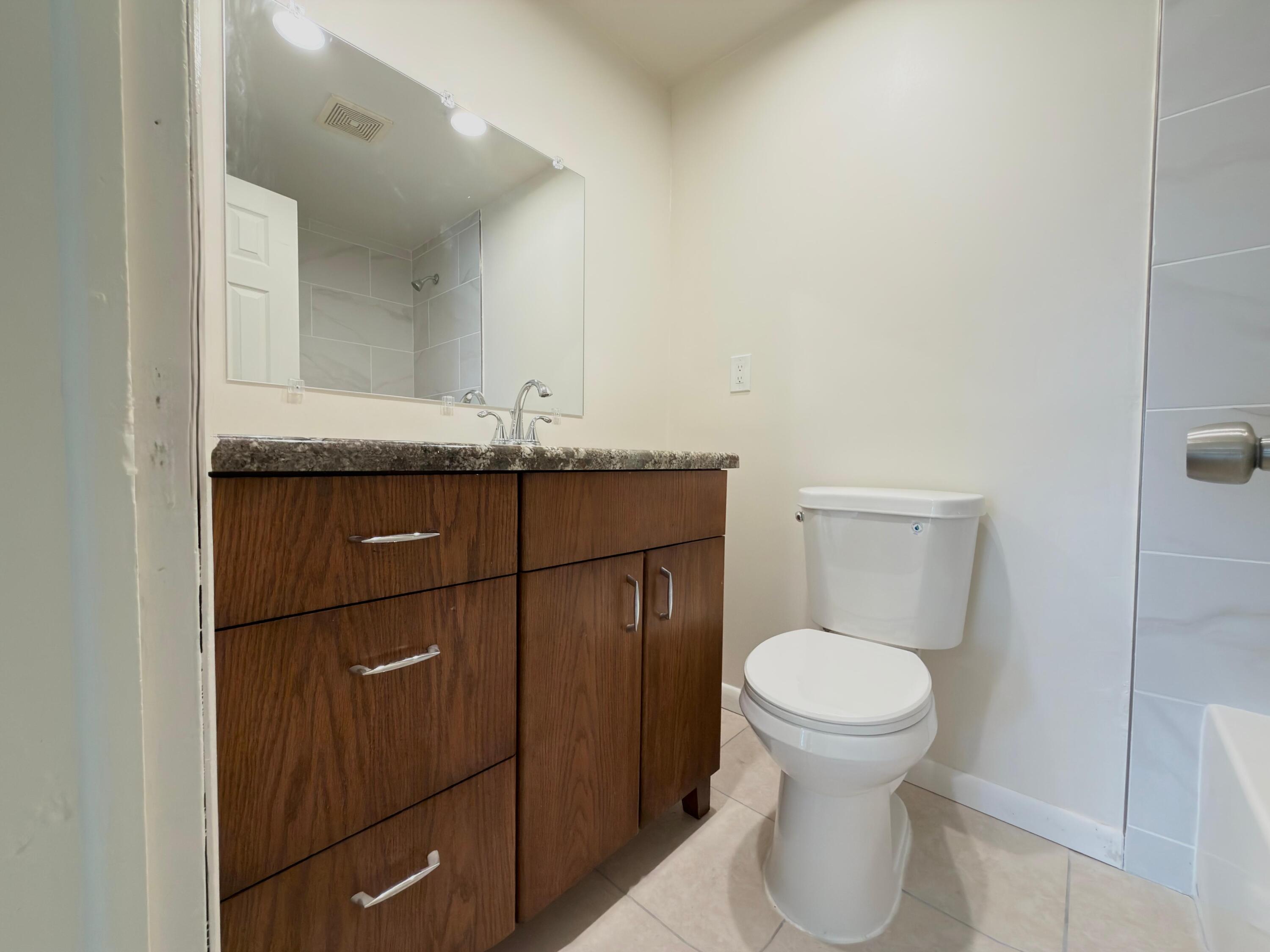 815 BAYBERRY Drive — Photo 4