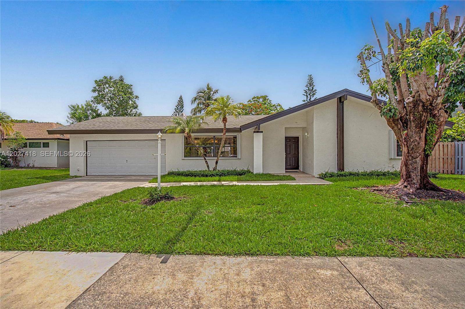10711 SW 116th Ave, Miami FL 33176