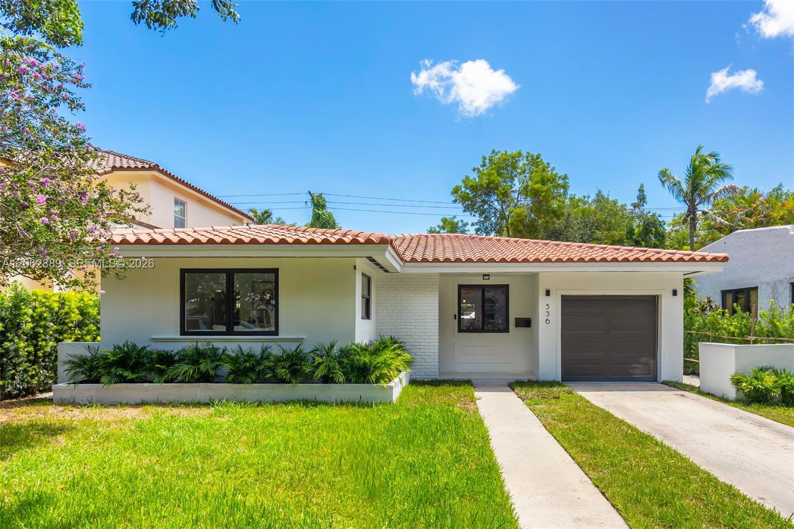 536 Minorca Ave View 1