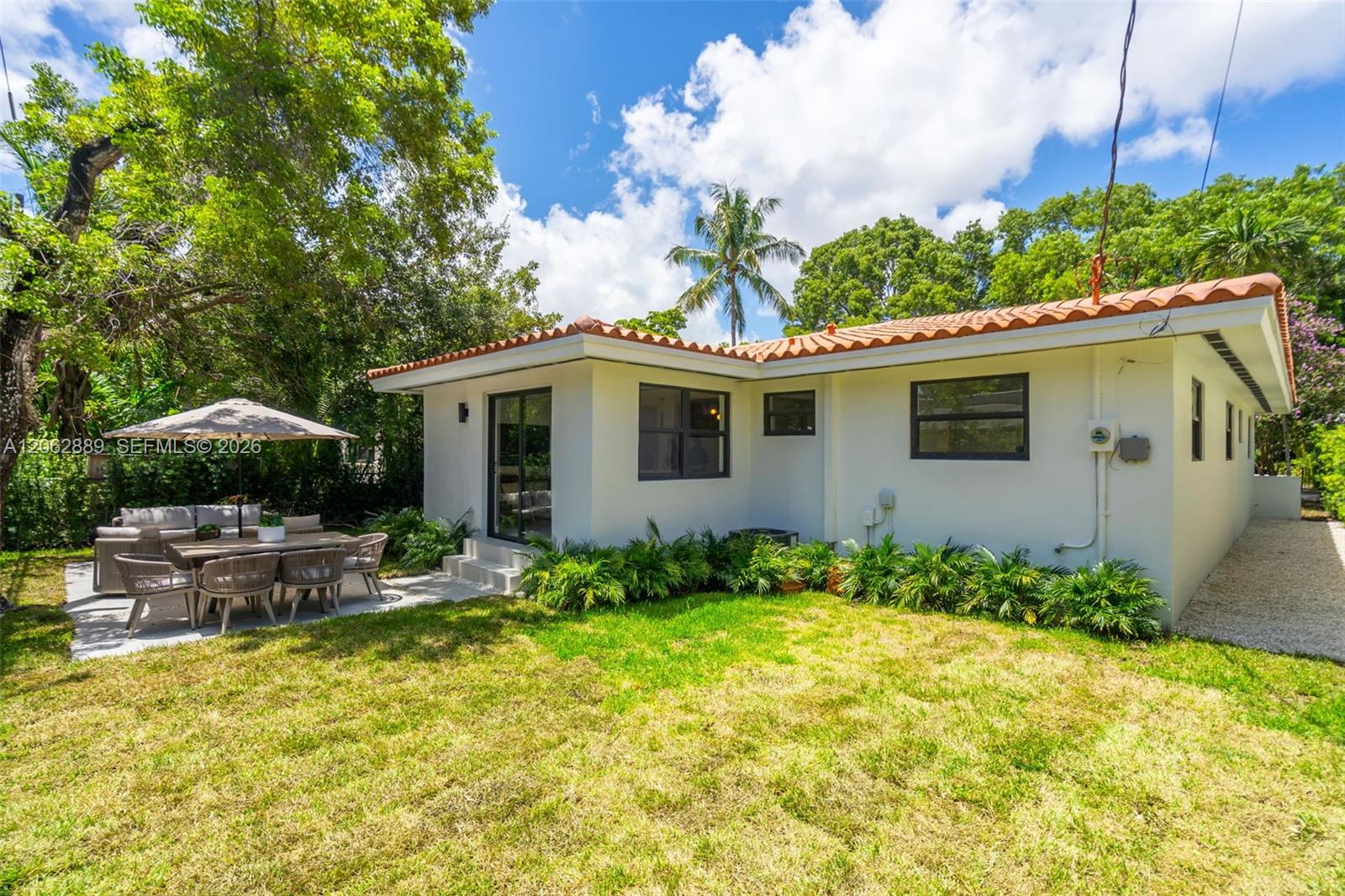 536 Minorca Ave View 13