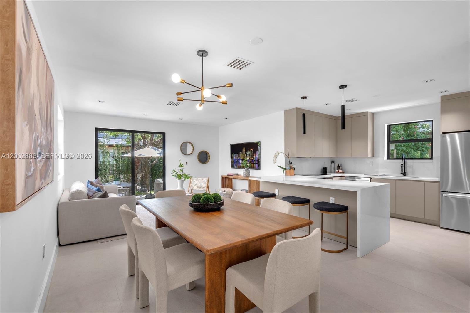 536 Minorca Ave View 2