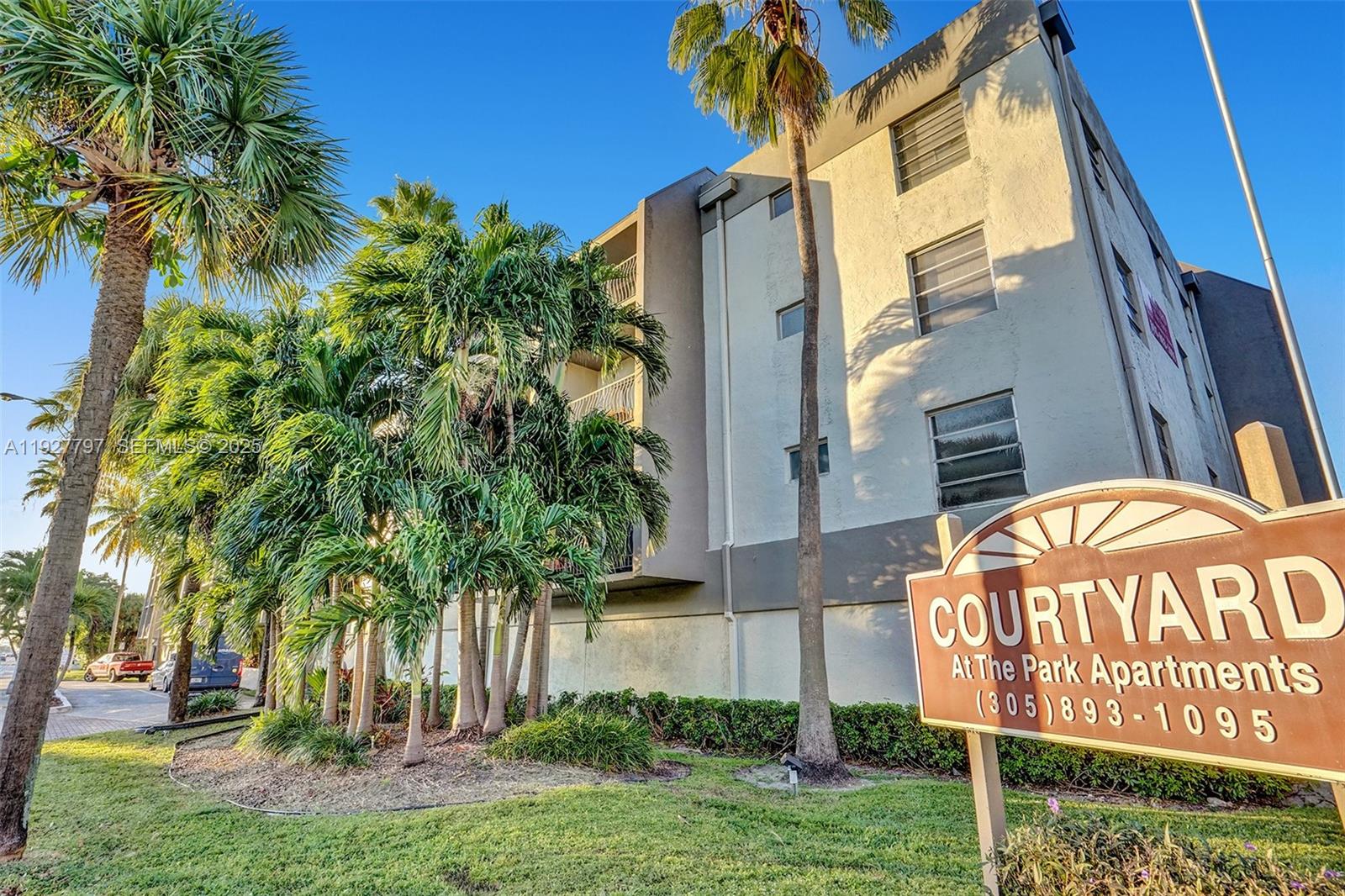 1595 NE 135th St # 427, North Miami FL 33161