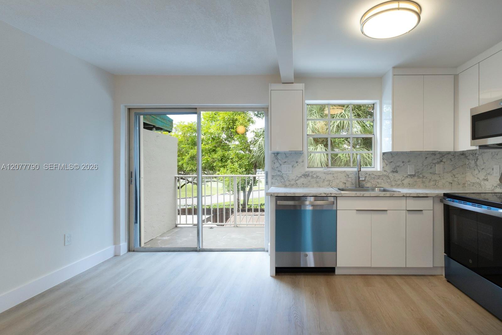 7510 SW 152nd Ave # B207 — Photo 4