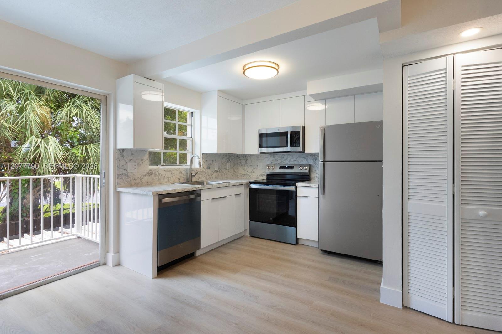 7510 SW 152nd Ave # B207 — Photo 5
