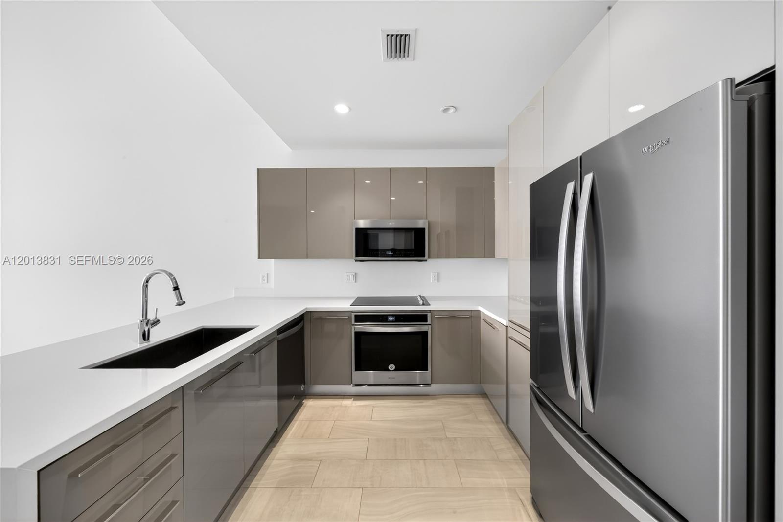 2000 Metropica Way # 615 — Photo 5