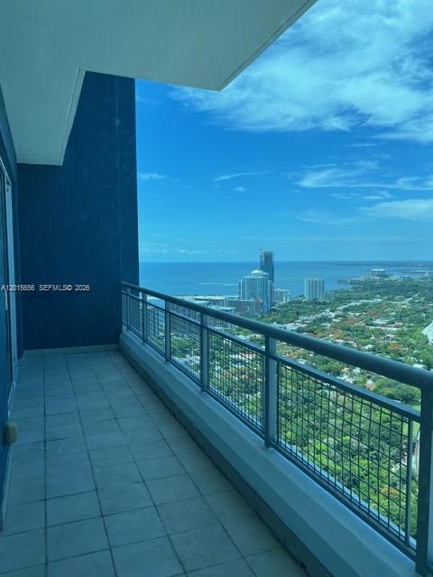 60 SW 13th St # 4611, Miami FL 33130