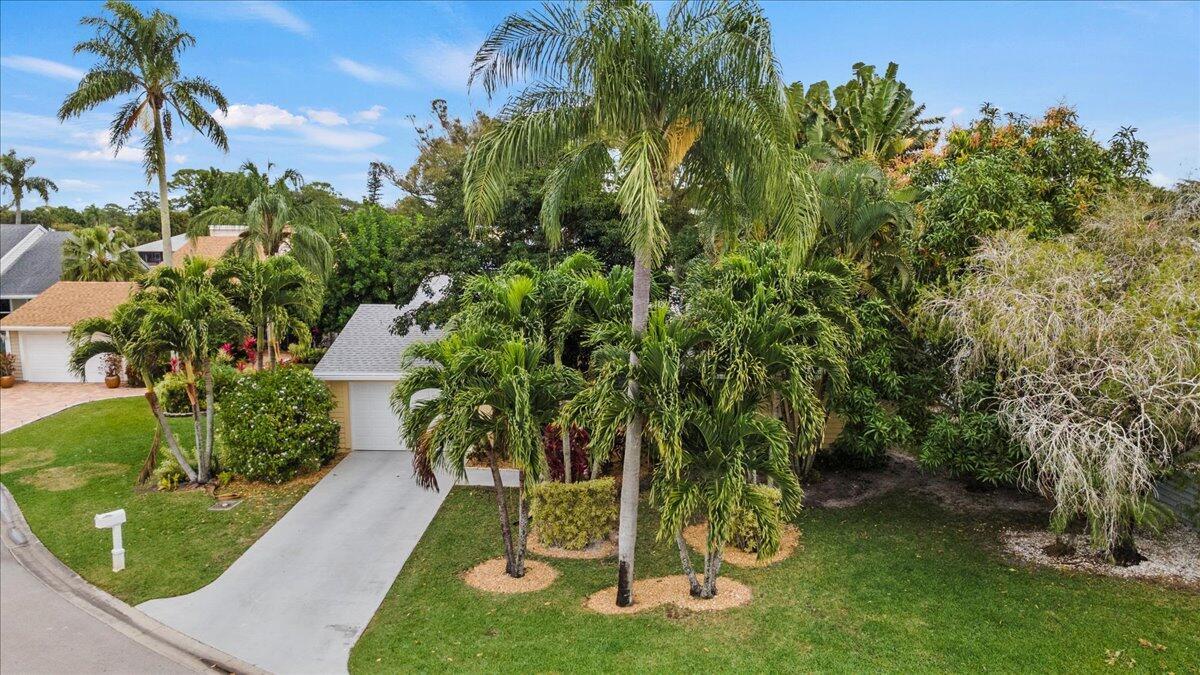 6691 S Pine Court, West Palm Beach FL 33418
