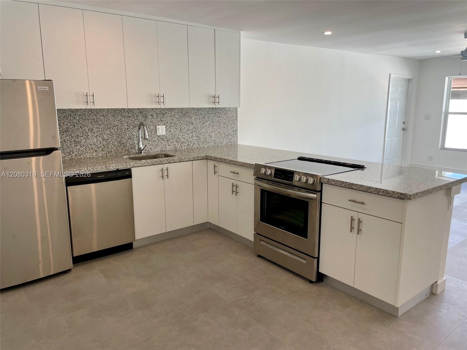 5711 NW 28th St # 5711 — Photo 3