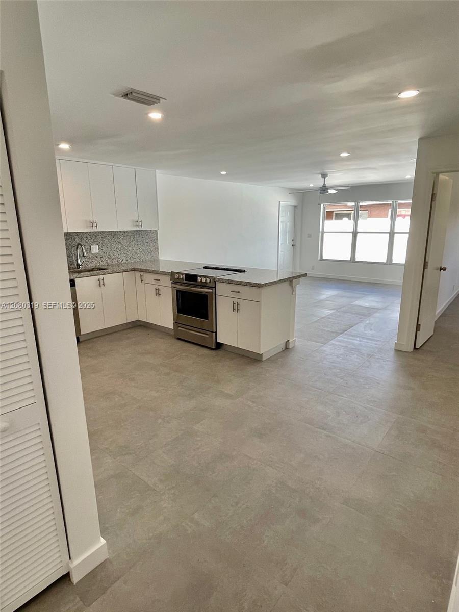5711 NW 28th St # 5711 — Photo 4