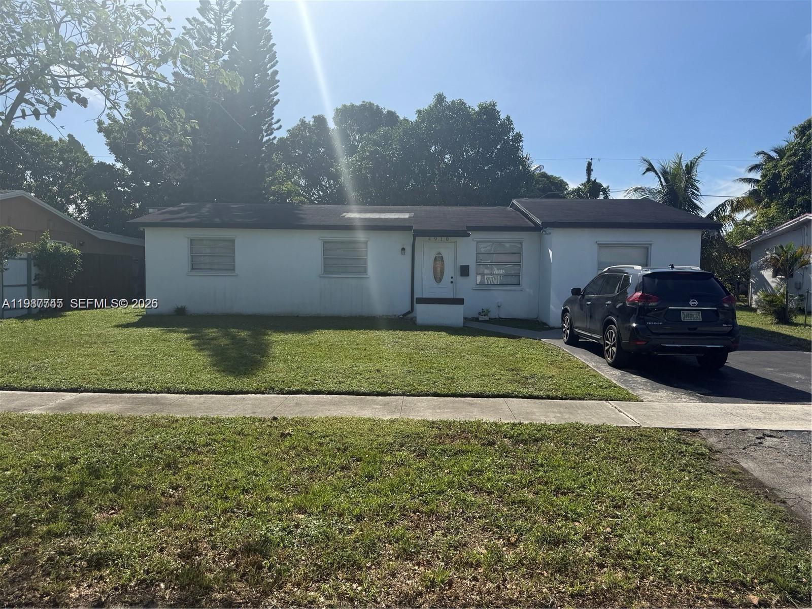 4910 NW 18th St, Lauderhill FL 33313