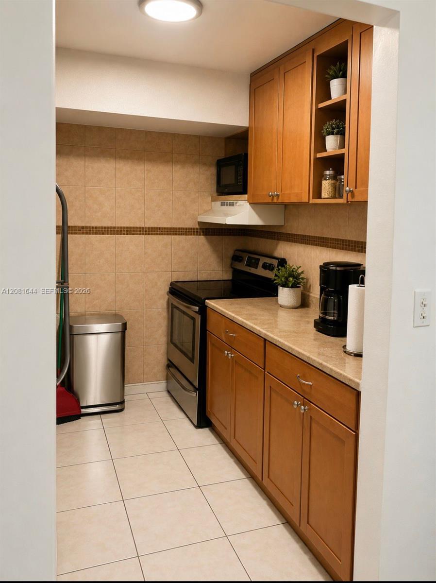 11855 NE 19th Dr # 49 — Photo 2