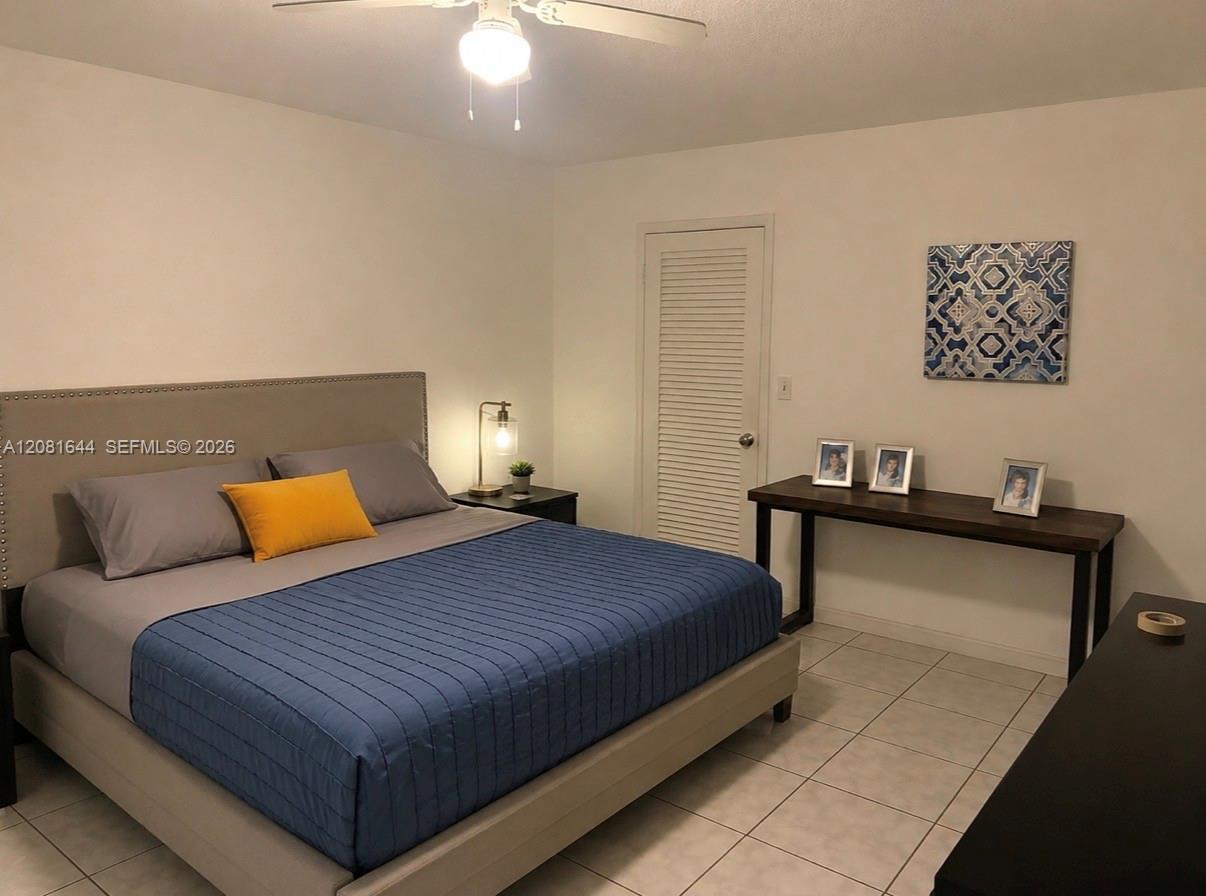 11855 NE 19th Dr # 49 — Photo 3