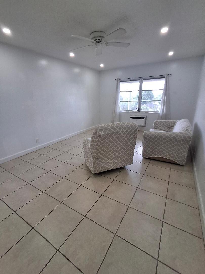 1250 E SAMPLE Road # 303 — Photo 4