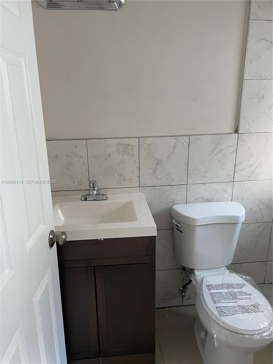 8321 NE Miami Ct # 4 — Photo 3