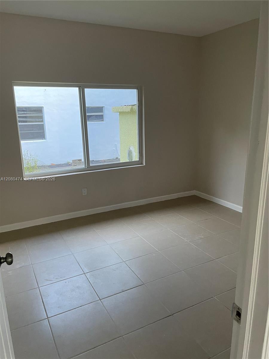 8321 NE Miami Ct # 4 — Photo 4