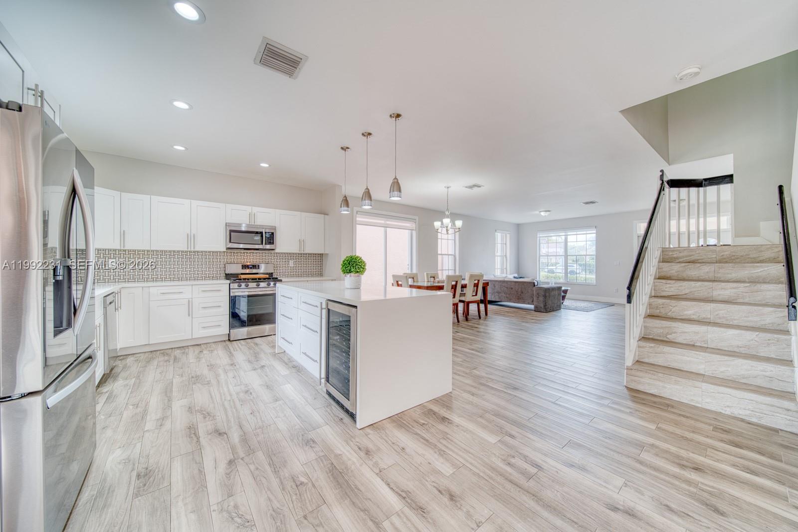 15261 SW 108th Ter — Photo 3