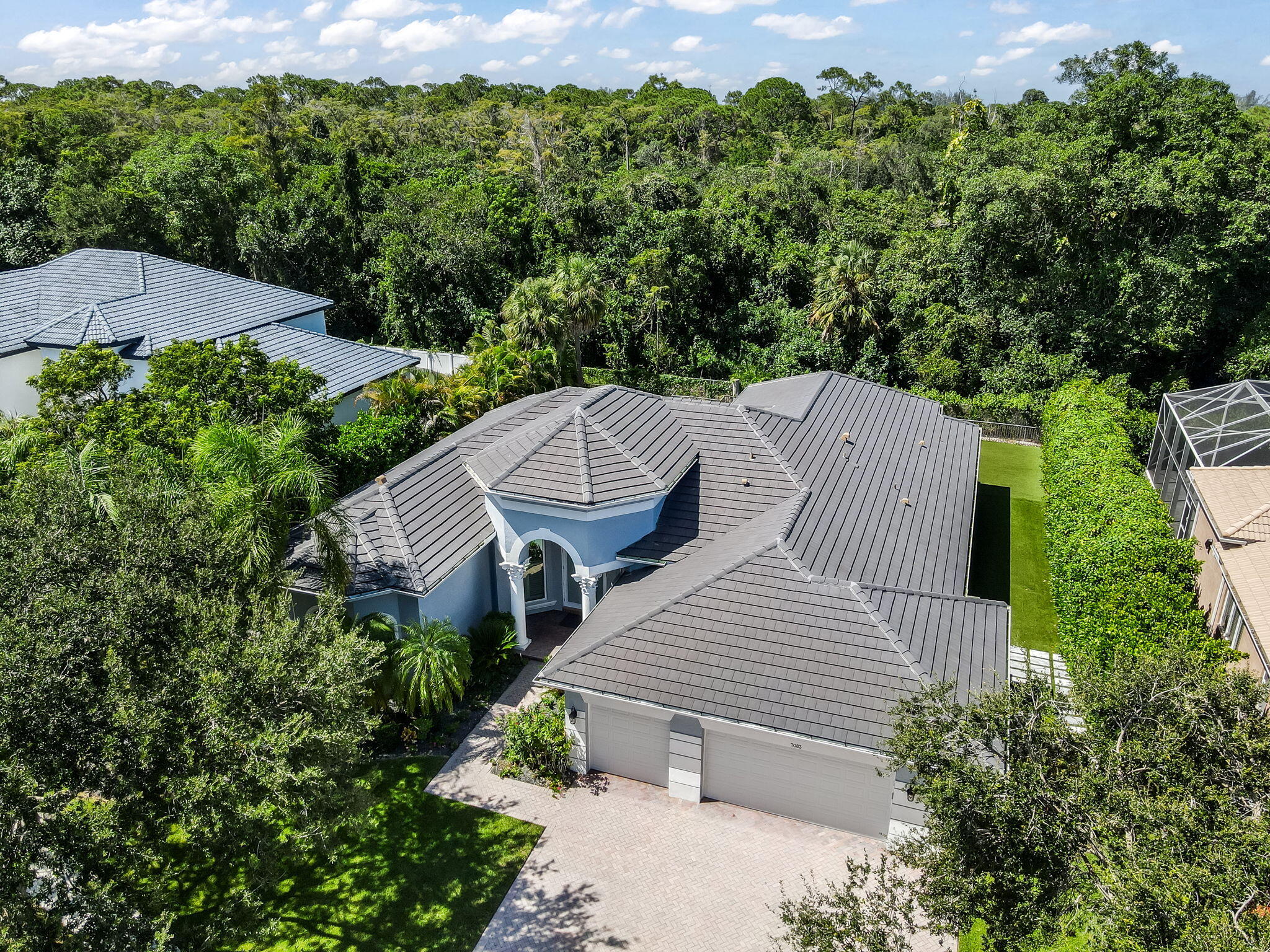 7083 NW 71ST Manor — Photo 3