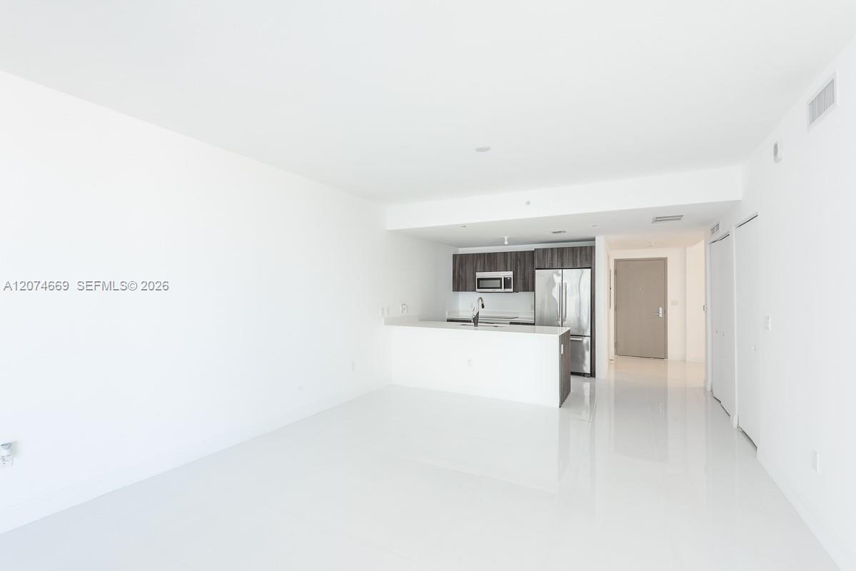 488 NE 18th St # 1907 — Photo 5
