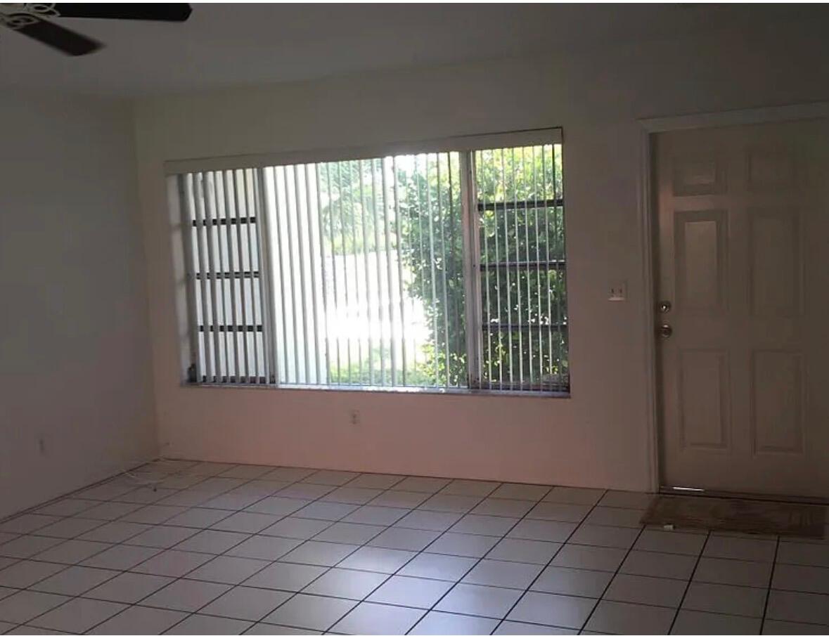 1836 Coral Ridge Drive # 5 — Photo 5