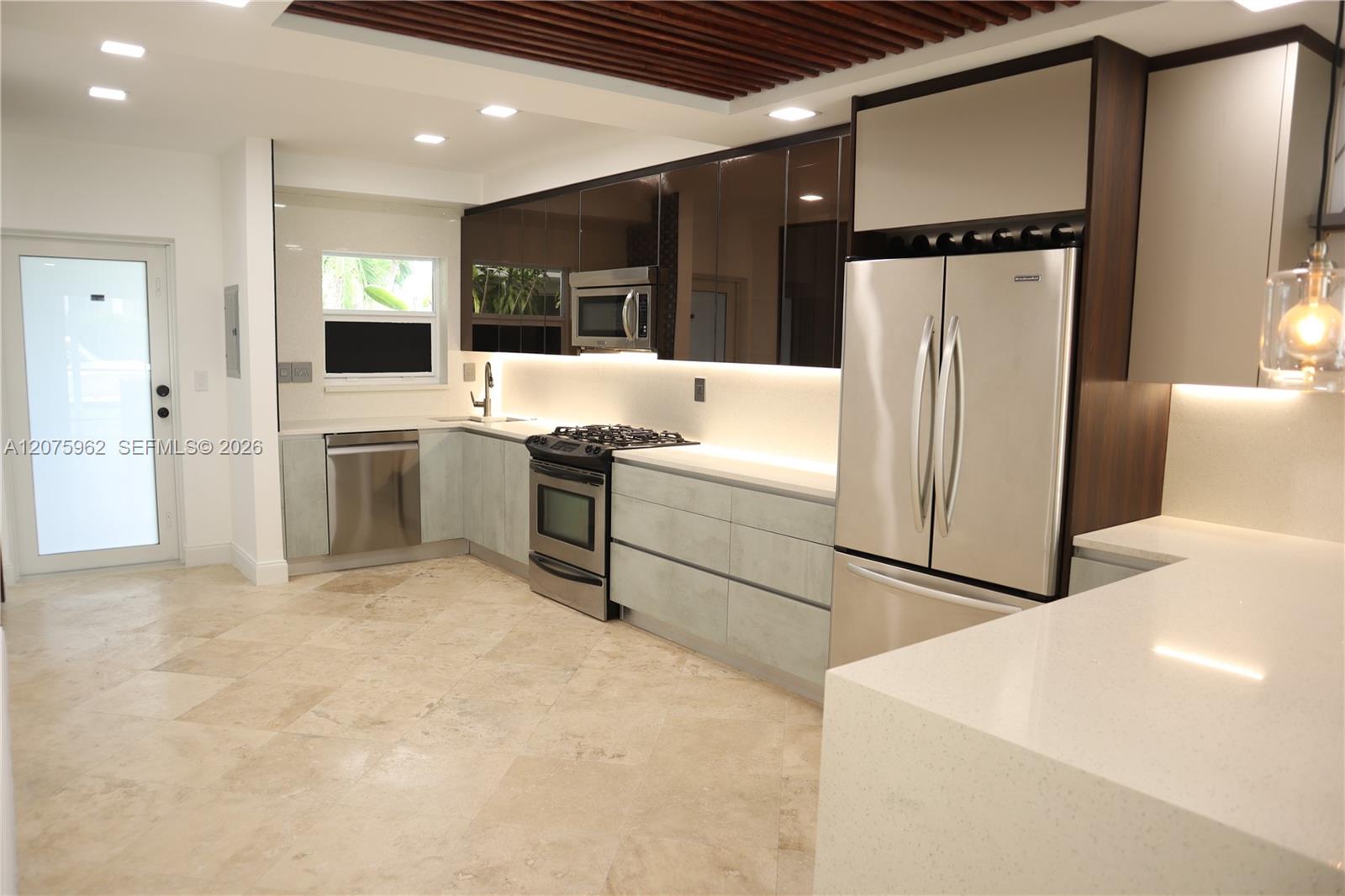 13105 Ixora Ct # 112 — Photo 3