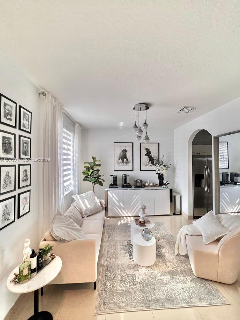 3355 NE 13th Cir Dr # 28 — Photo 3