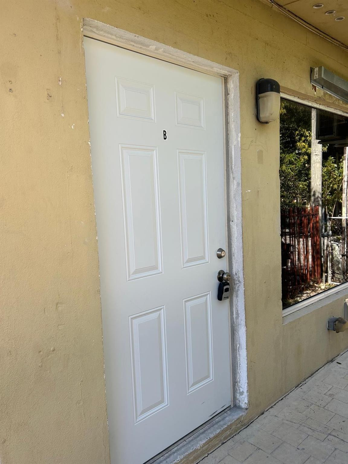 709 8th Street # B — Photo 2
