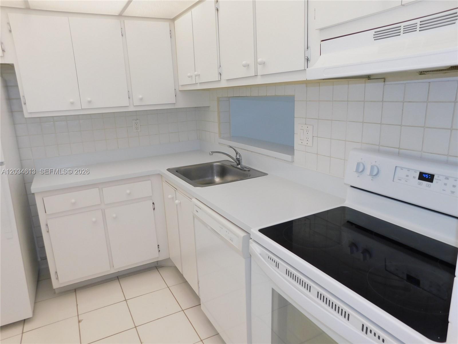 8025 SW 107th AV # 321, Miami FL 33173