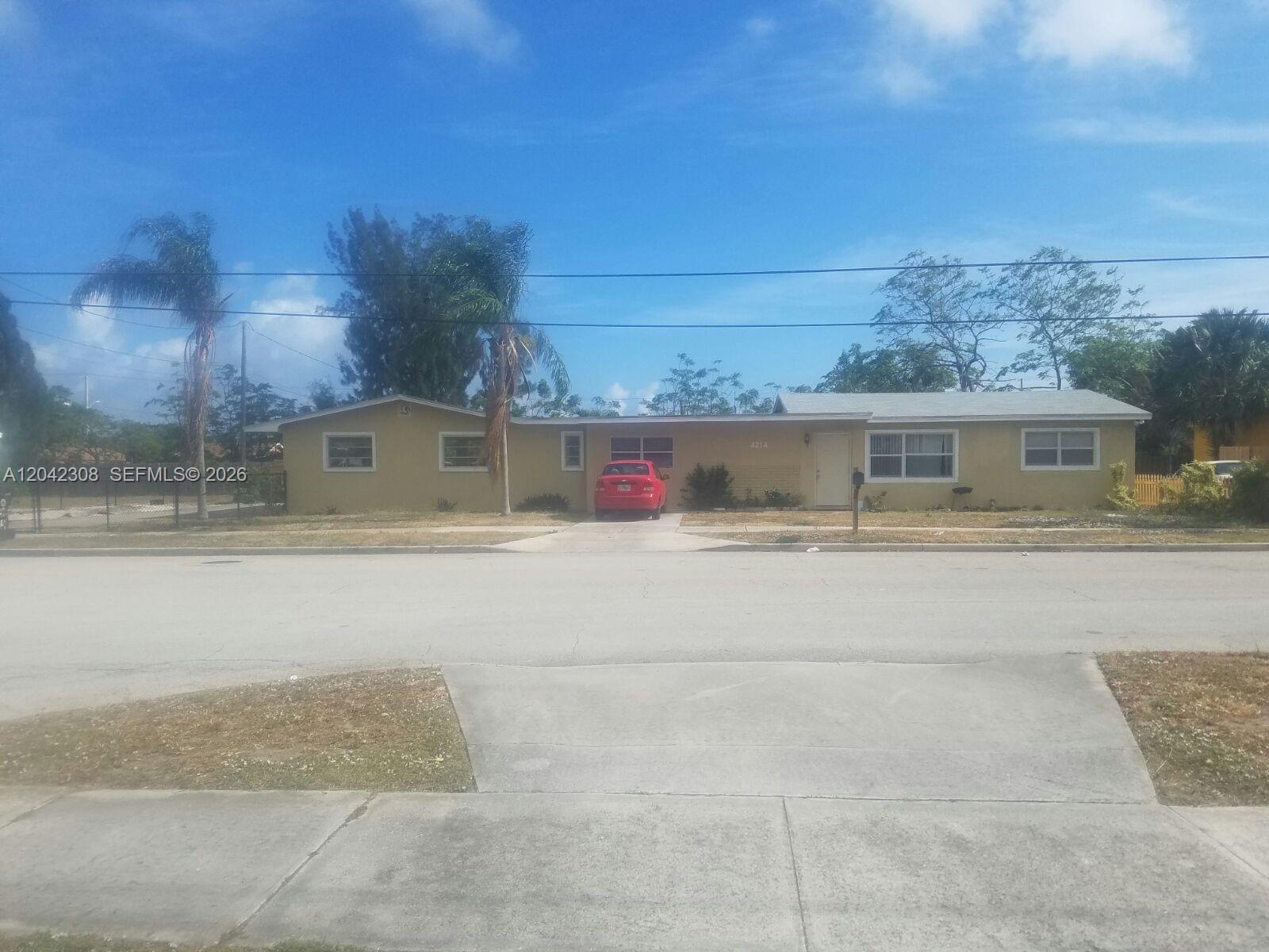 4214 Greenwood Ave, West Palm Beach FL 33407