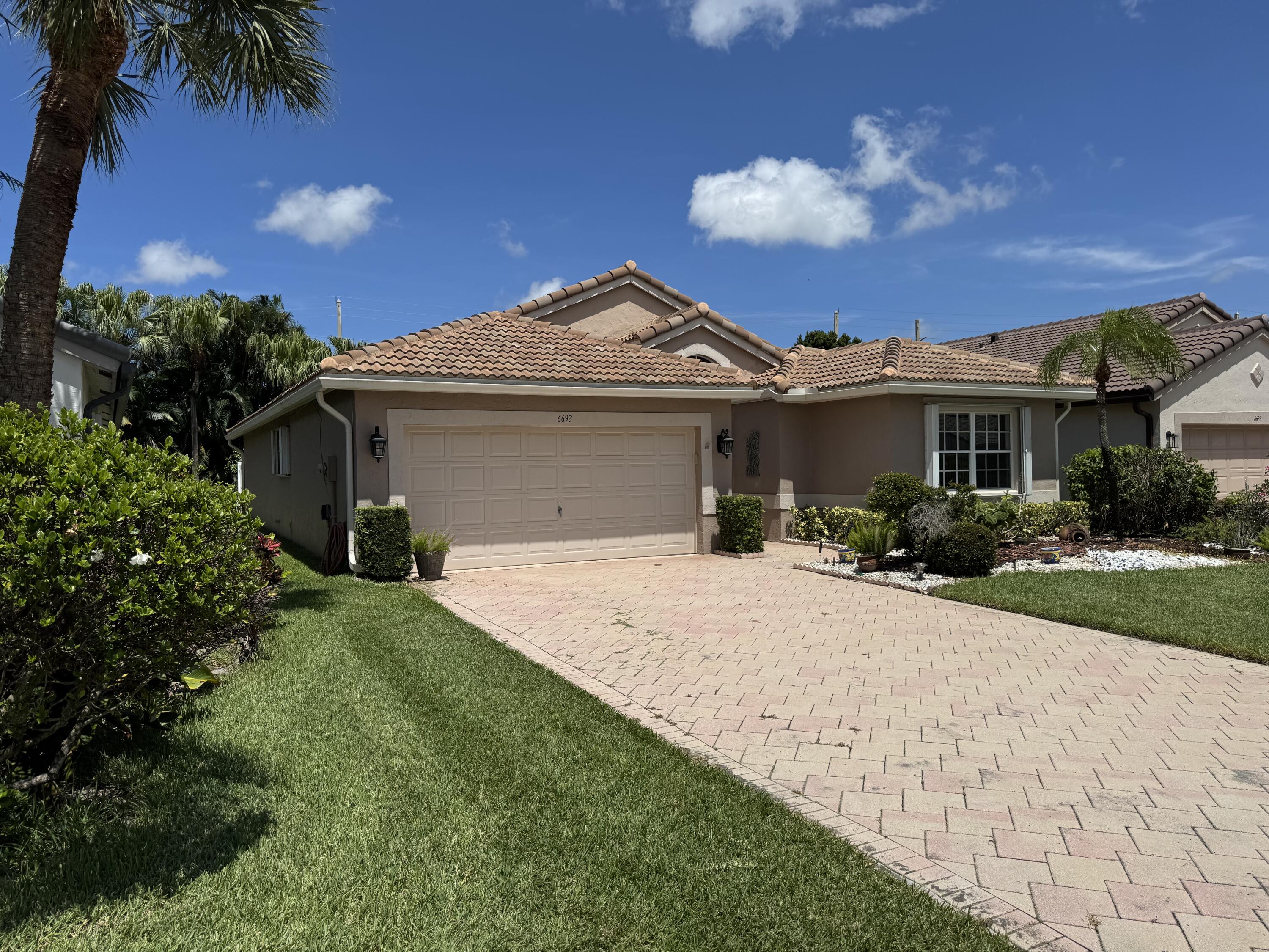 6693 Sun River Road, Boynton Beach FL 33437
