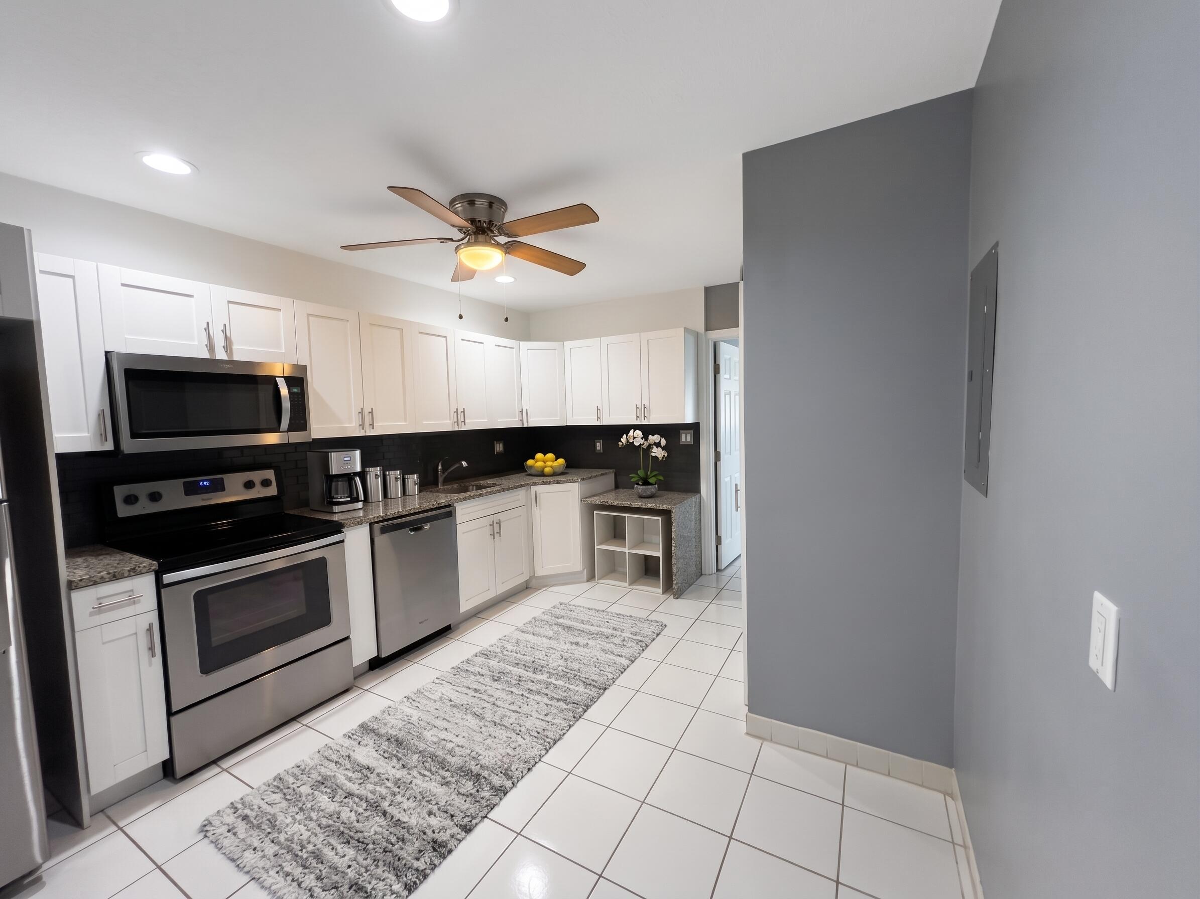 1240 SE 3RD Court # 12 — Photo 4
