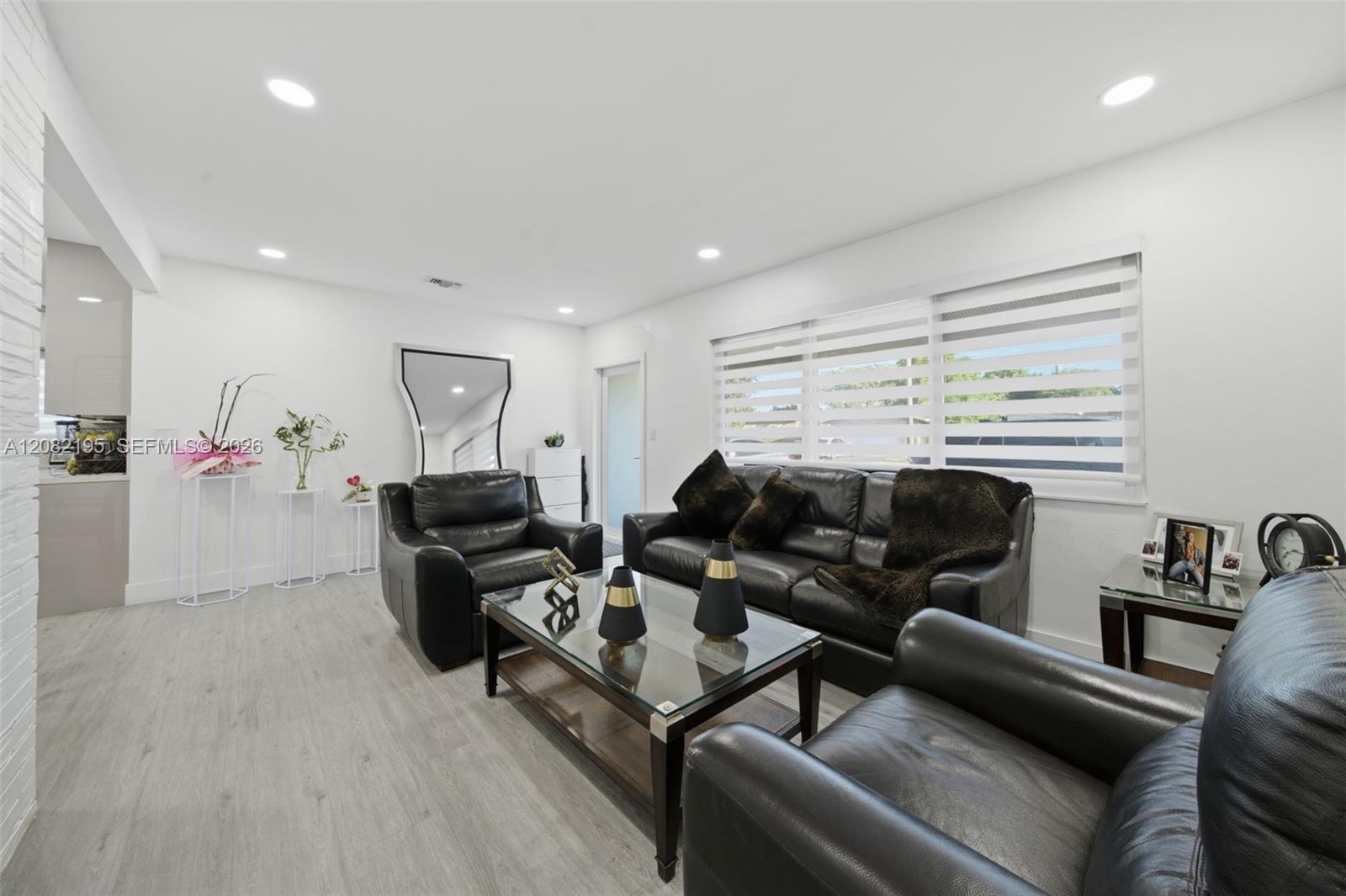 7680 Juniper St # 7680 — Photo 4