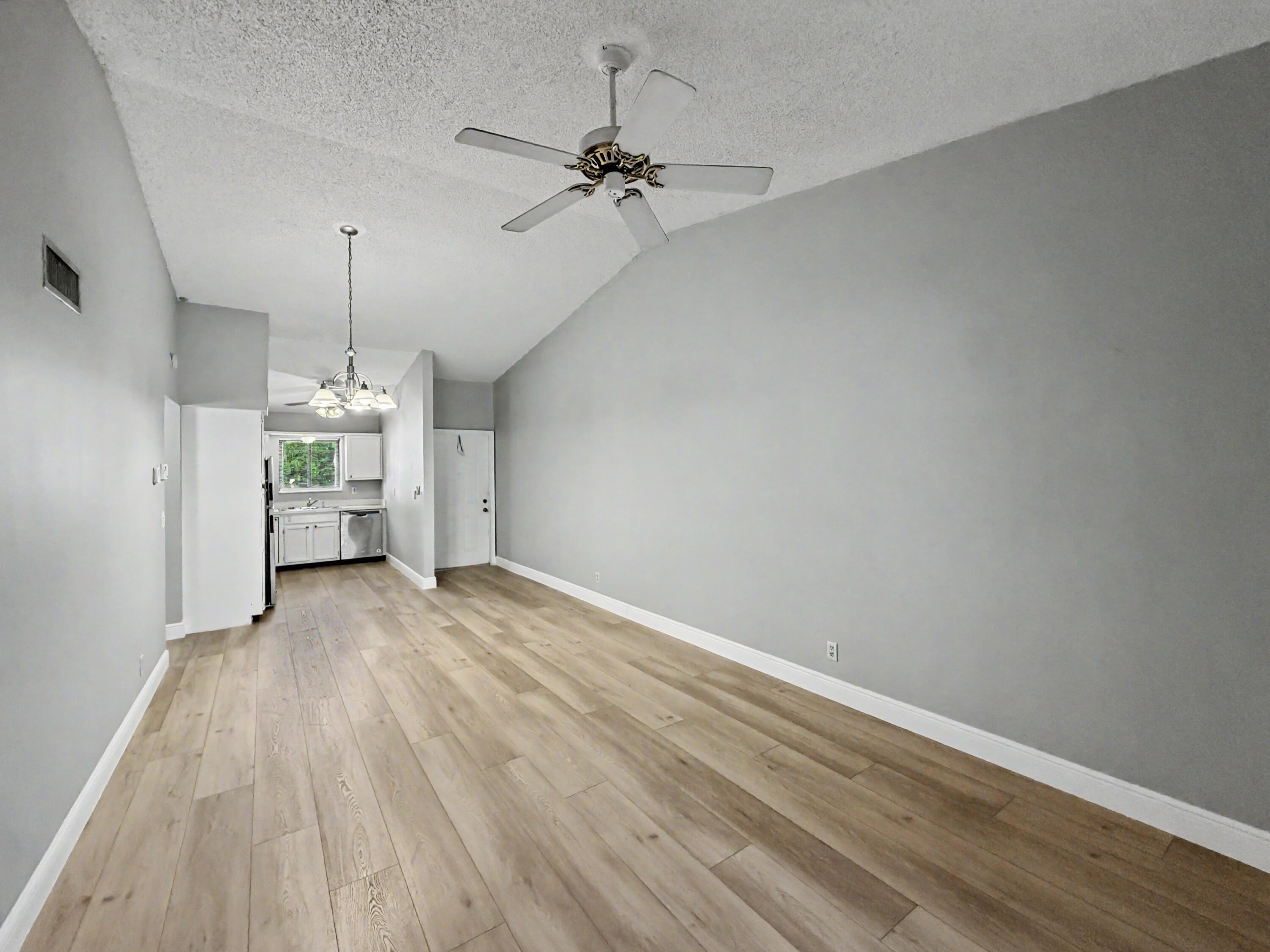 330 Palmwood Place # 210 — Photo 3