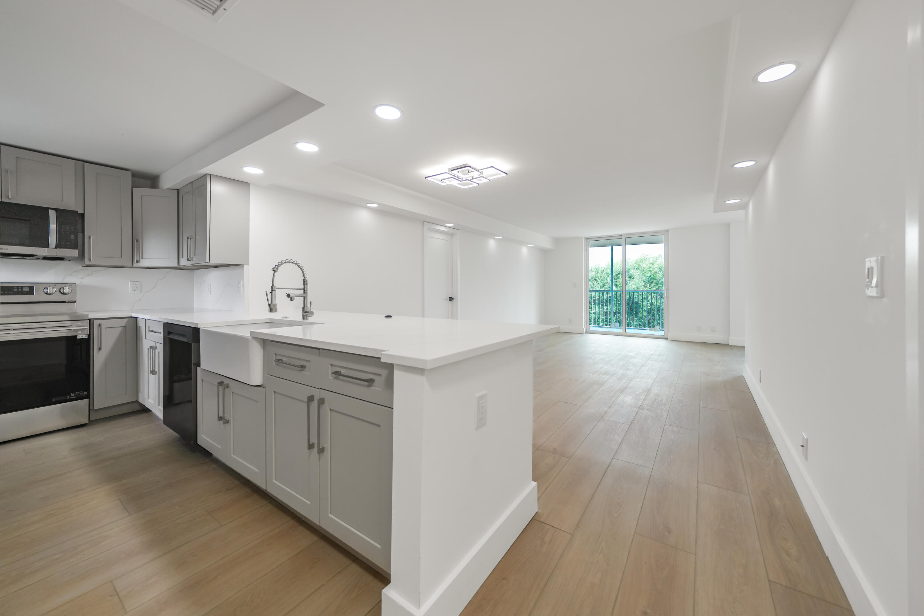 5301 NW 2nd Avenue, Boca Raton FL 33487