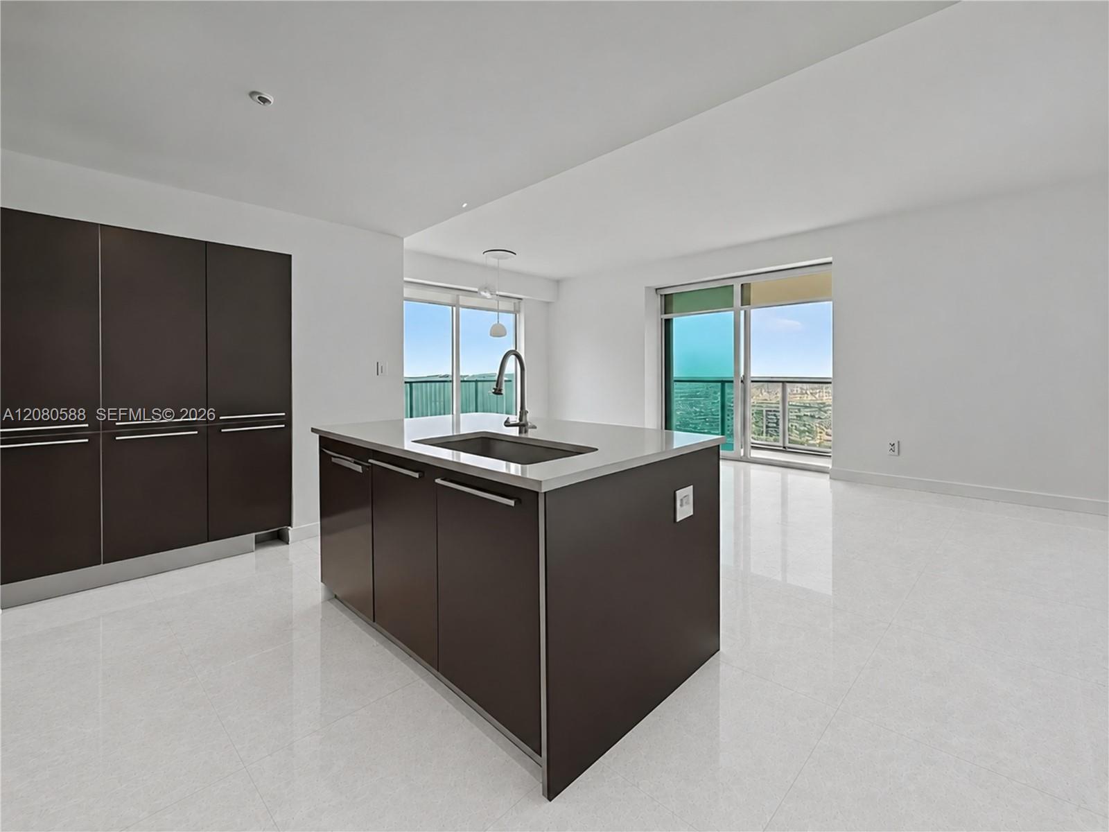 1900 N Bayshore Dr # 3911 — Photo 4