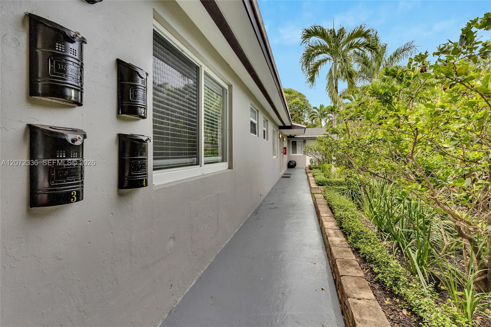 1015 W Las Olas Blvd # 1 — Photo 2