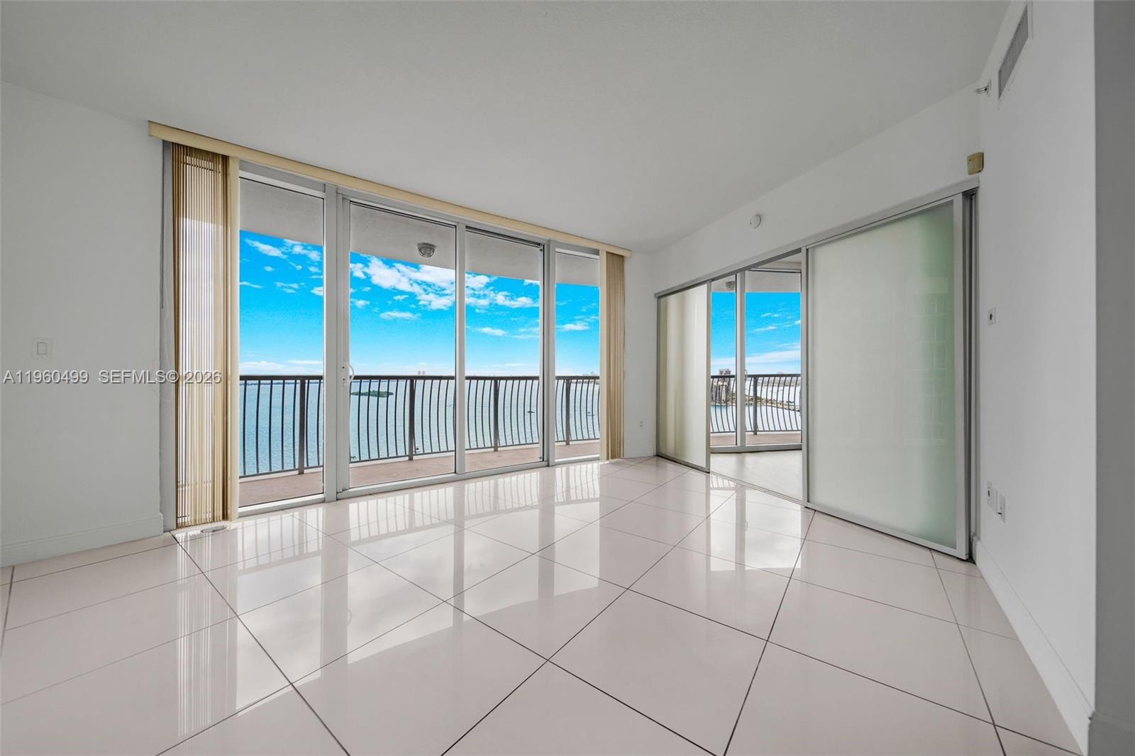 1750 N Bayshore Dr # 2001 — Photo 3