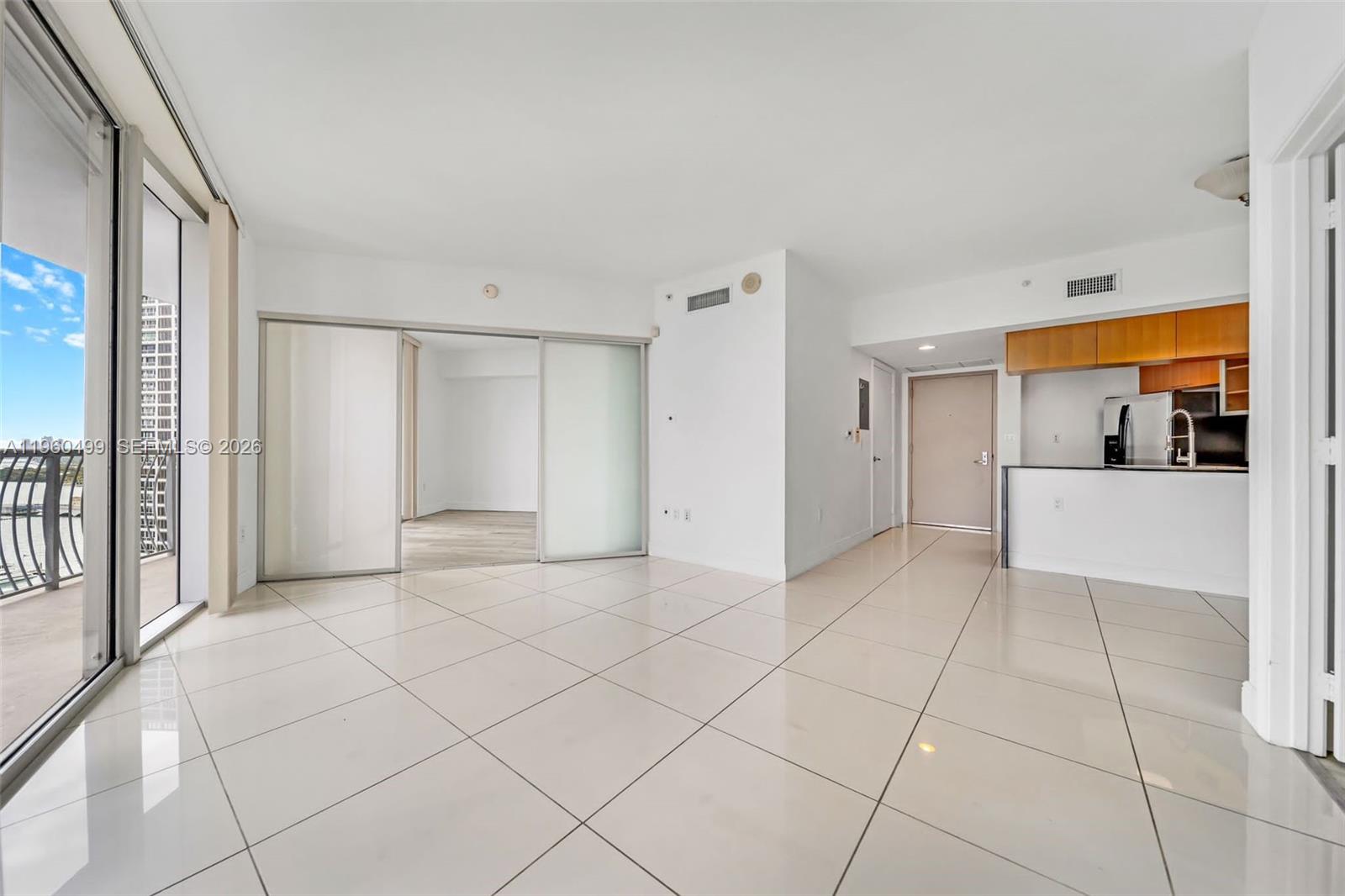 1750 N Bayshore Dr # 2001 — Photo 4