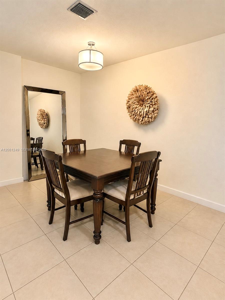 3344 W 105th Ter — Photo 4