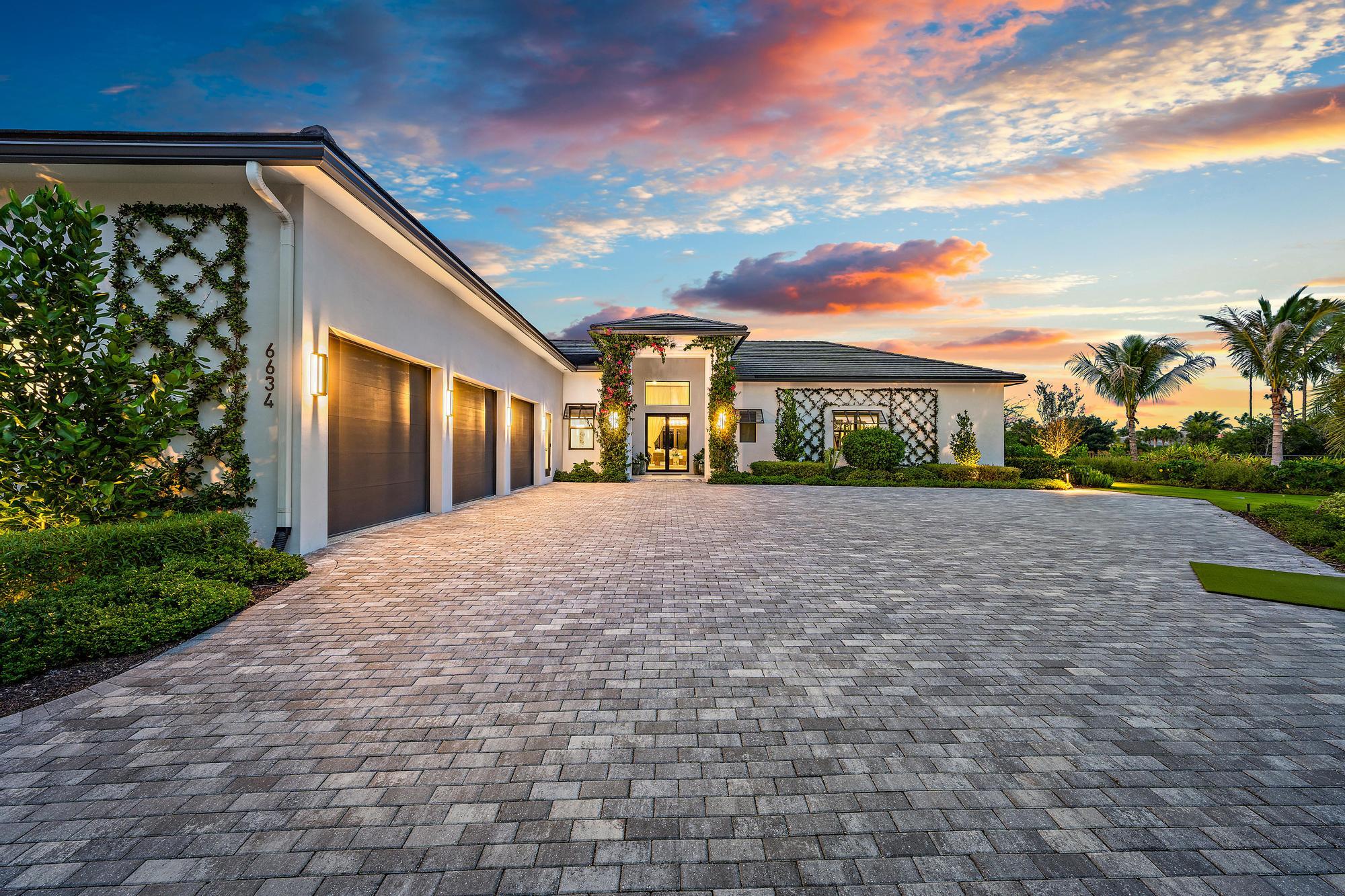 6634 Audubon Trace W, West Palm Beach FL 33412