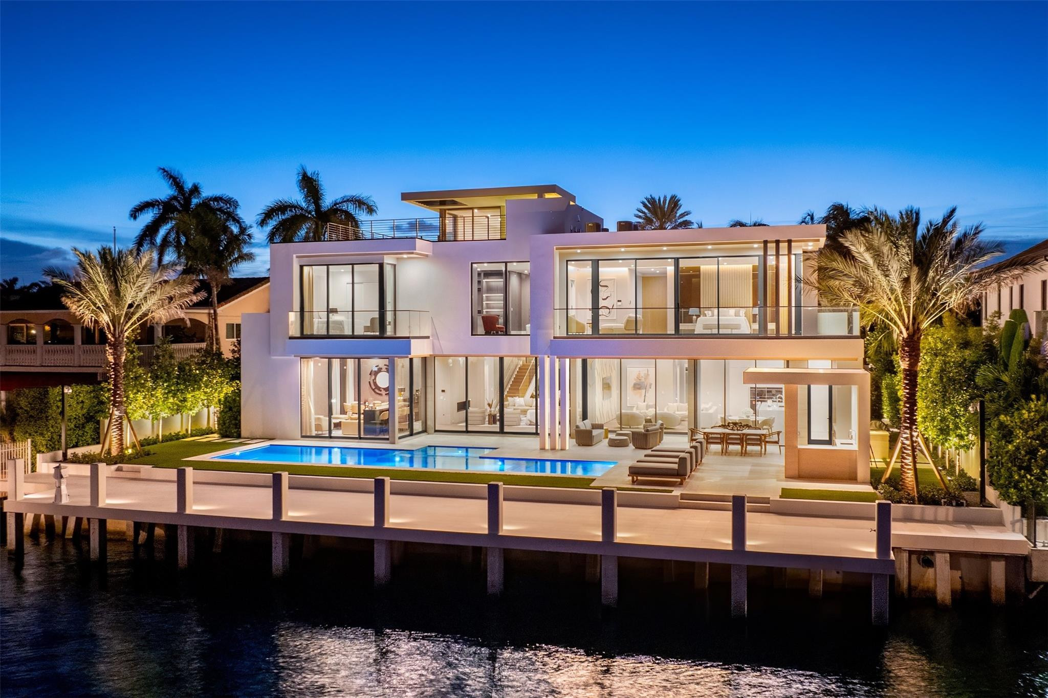 68 ISLA BAHIA Drive — Photo 2