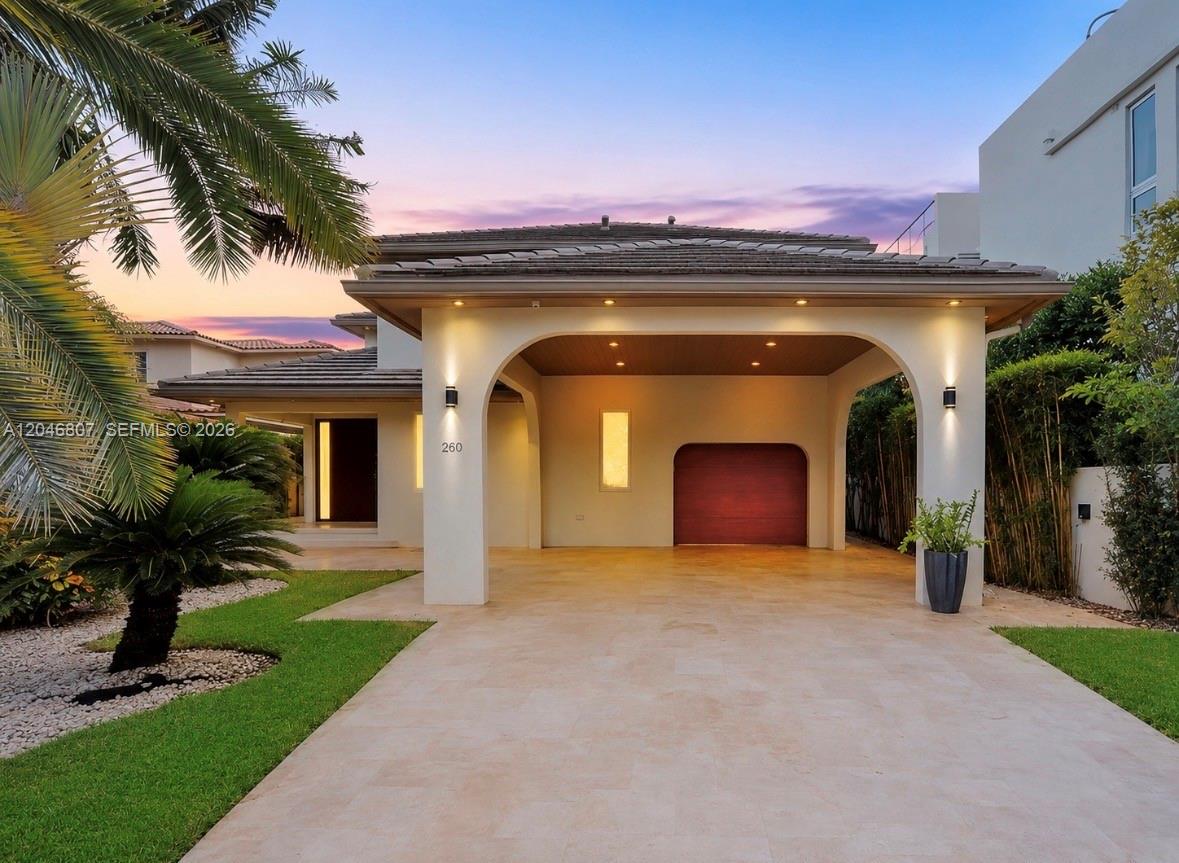 260 S Coconut Ln — Photo 2