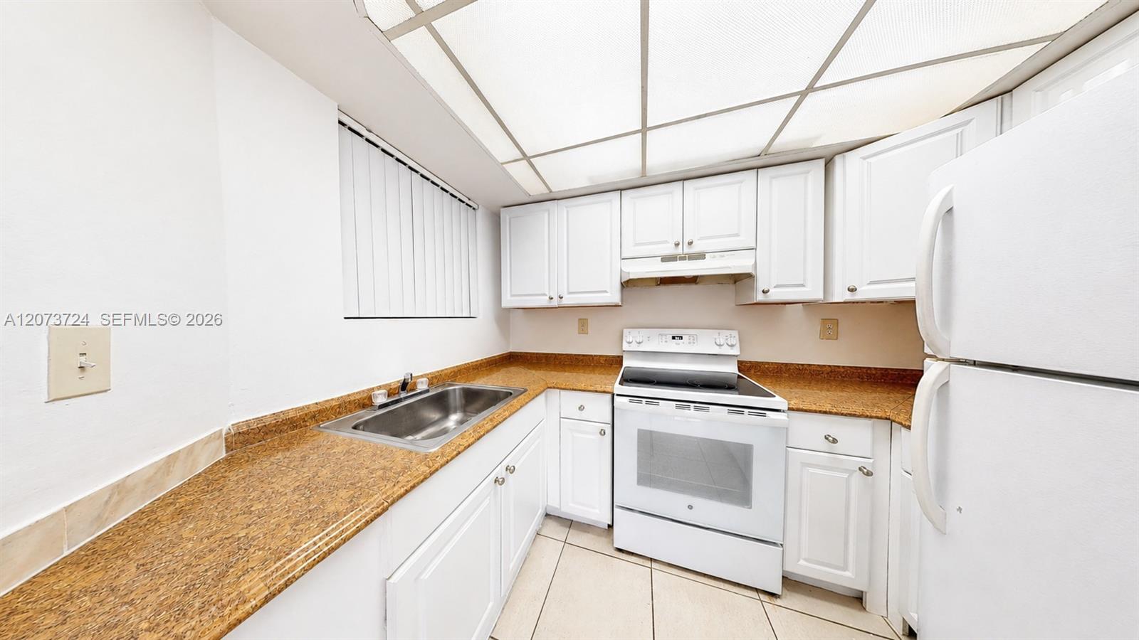 8205 SW 152nd Ave # F212 — Photo 3