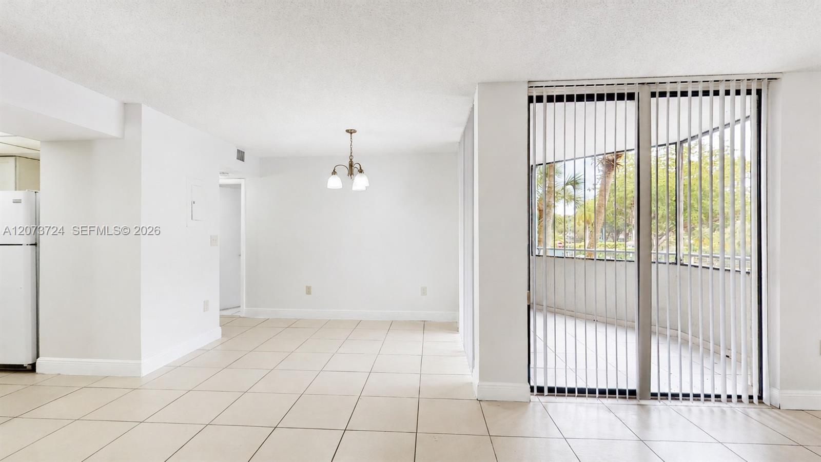 8205 SW 152nd Ave # F212 — Photo 5